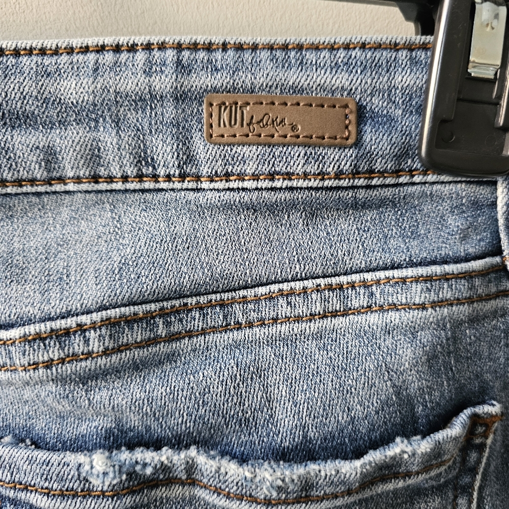 KUT FROM THE KLOTH Gidget Distressed Frey Denim, Jeans Shorts - Picture 4 of 5
